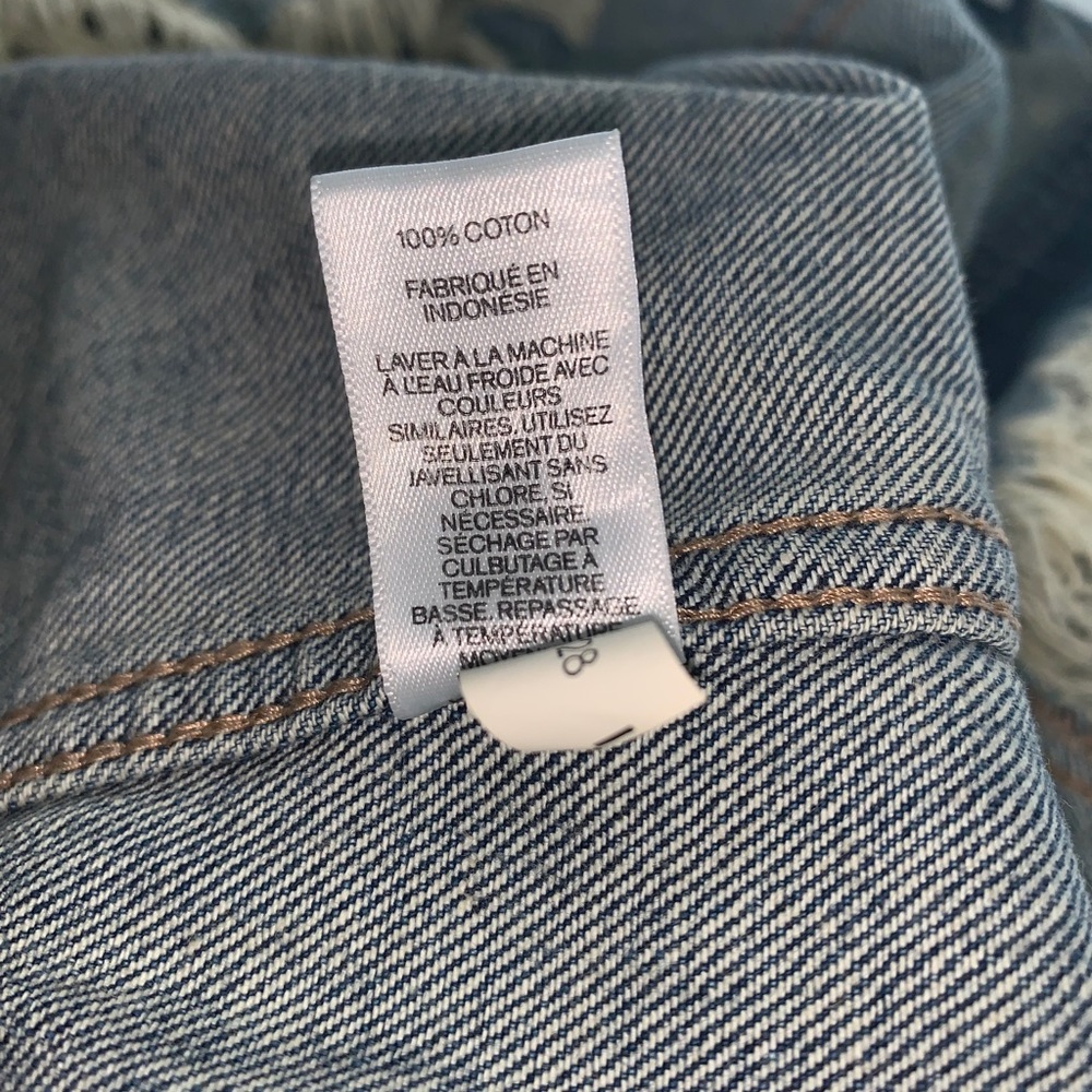 Expressed Cropped Denim Jacket - Picture 5 of 5